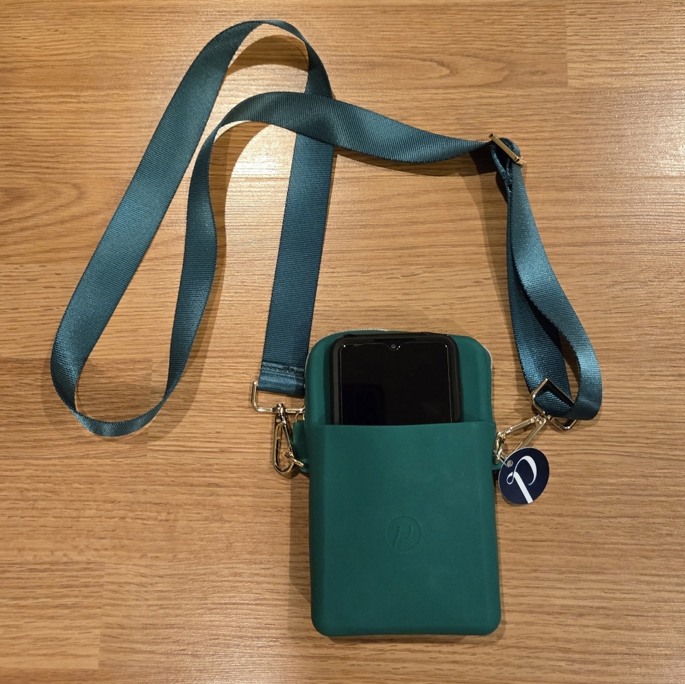 Peepers Green Crossbody Bag - Picture 12 of 12